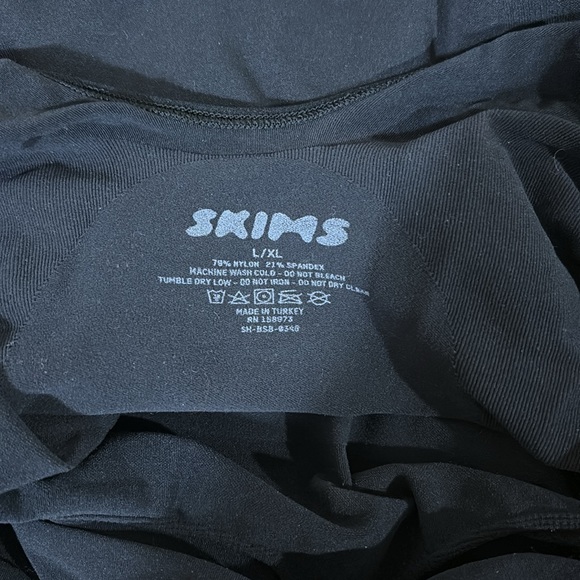 NWOT SKIMS shaper bodysuit - Picture 3 of 4